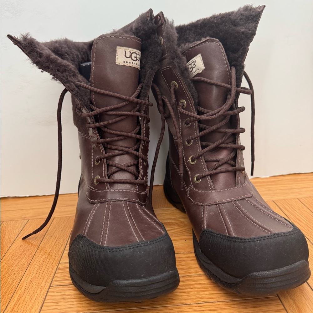 SOLD - NWOT Men’s UGG Australia BUTTE BROWN LEATHER SHEEPSKIN size 10.5